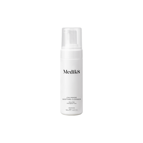Medik8 Calmwise Soothing Cleanser - очищуюча пінка для чутливої шкіри