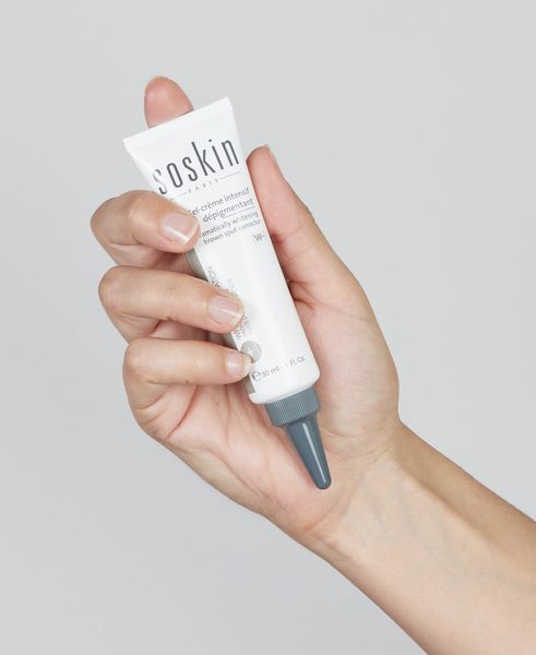Soskin Dramatically Whitening Brown Spot Corrector - осветляющий корректор пигментных пятен для лица